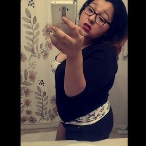 Meet your Posher, Marissa