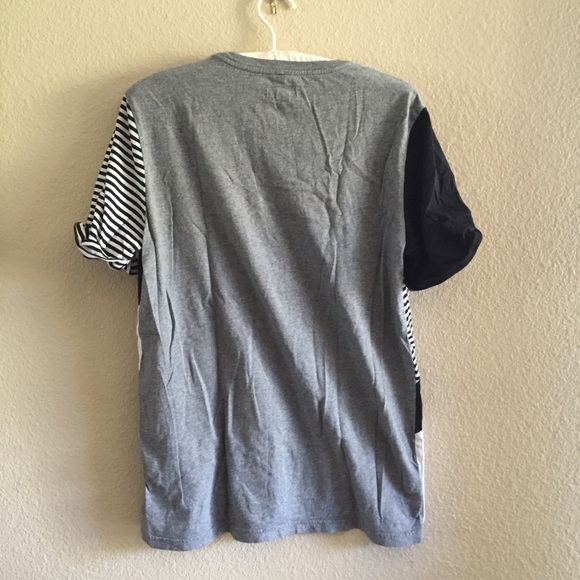 Abstract striped top - Picture 2 of 3