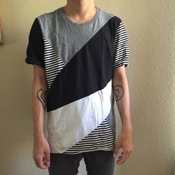 Abstract striped top - Picture 3 of 3