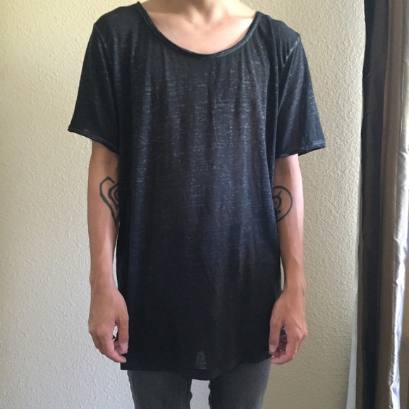 Black semitransparent long top - Picture 3 of 3