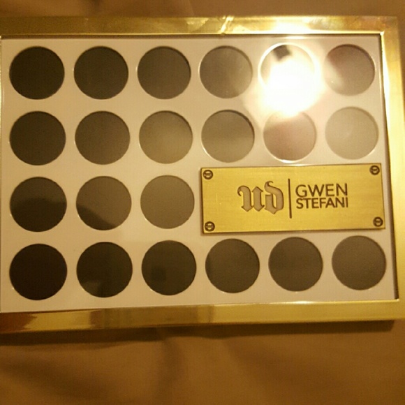 Gwen stefani palette