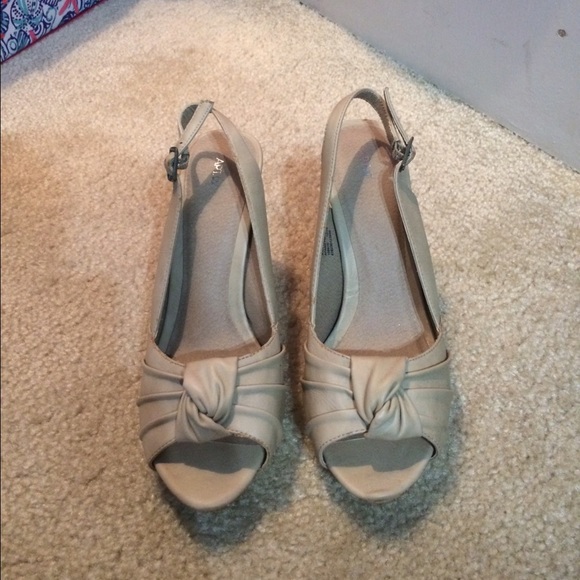 Nude sling back heels