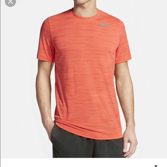 Nike drifit tshirt