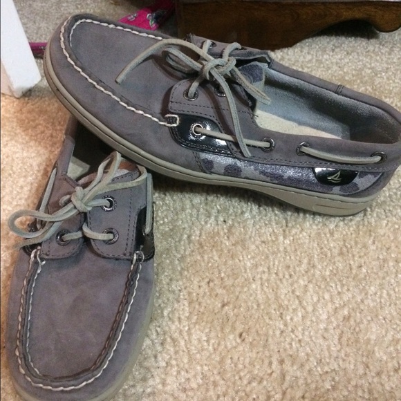 Blue-gray Sperry top-siders