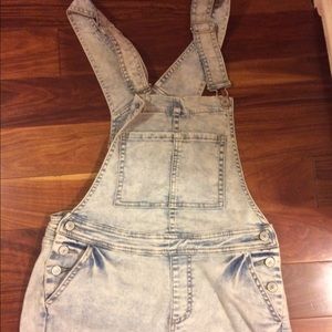 Kendall and Kylie overalls! (PACSUN)