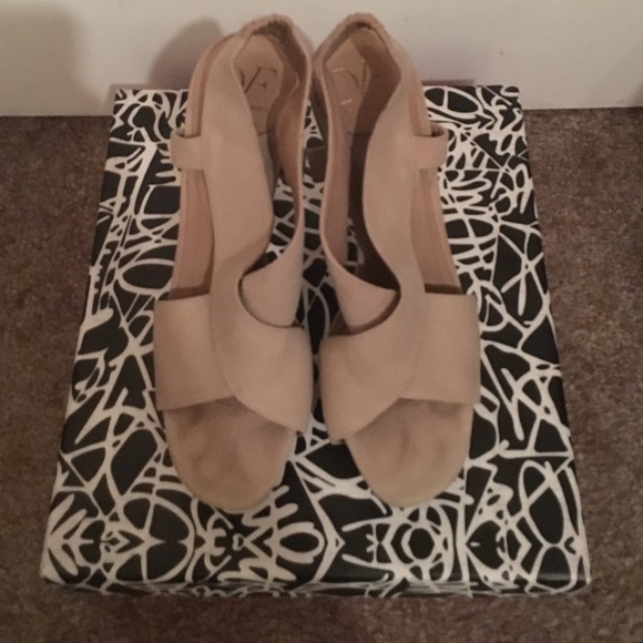 Diane von Furstenburg Zia heel in Fawn Suede - Picture 3 of 4