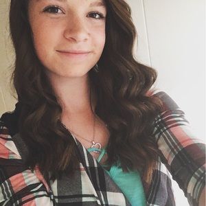 Meet your Posher, Alayna