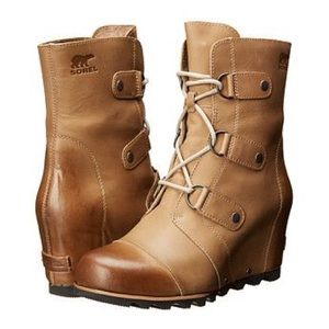 Sorry Joan of Arctic Wedge Mid