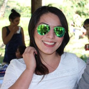 Meet your Posher, Christina