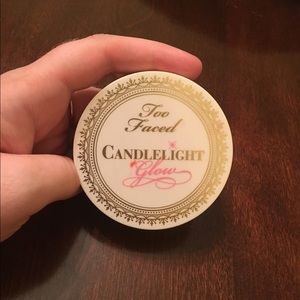 ✨Too Faced Candlelight Glow Highlight✨