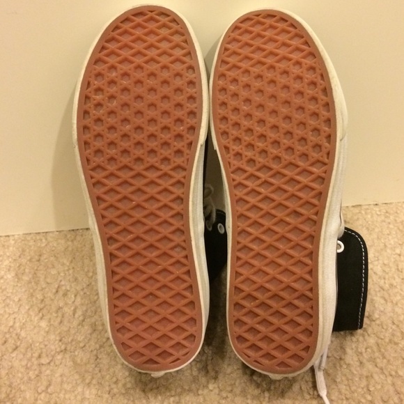 Black with white lace high top vans - Picture 4 of 4