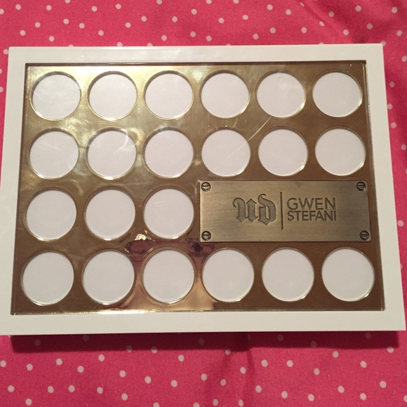 UD Gwen Stefani blush palette