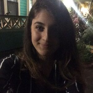 Meet your Posher, Saadet