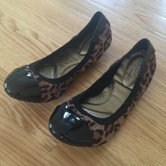ballet flats NWOT