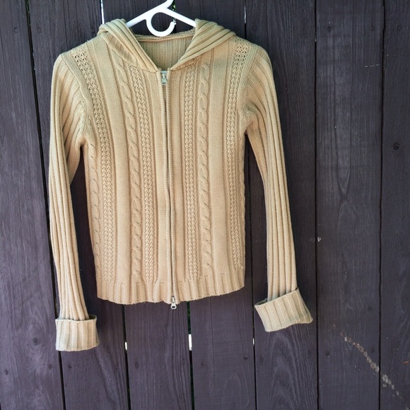 Braid sweater