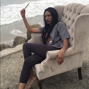 Meet your Posher, Veronica