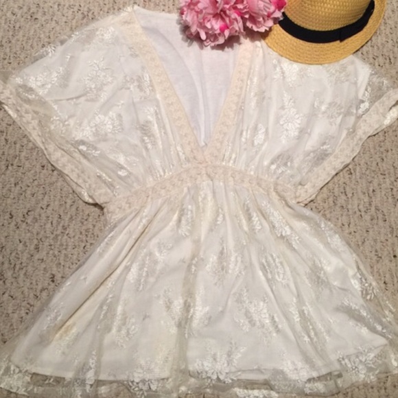 ❌SOLD❌Lace Kimono Blouse - Picture 1 of 4