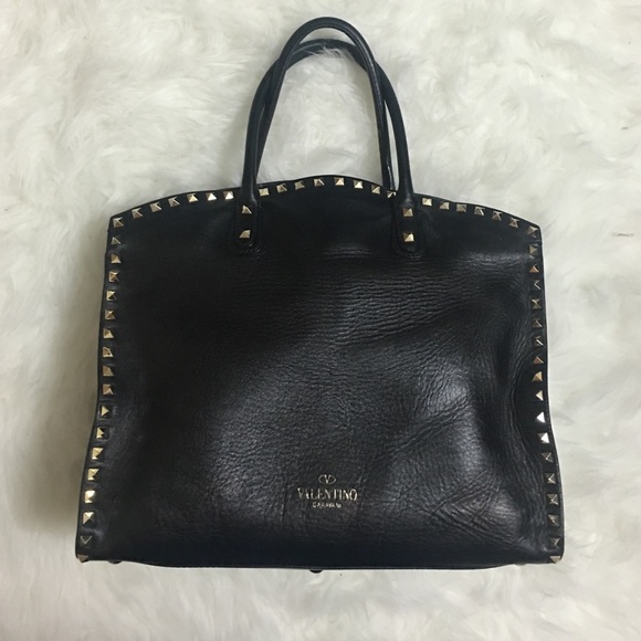 🎉For Vincy - Valentino Garavani Rockstud satchel