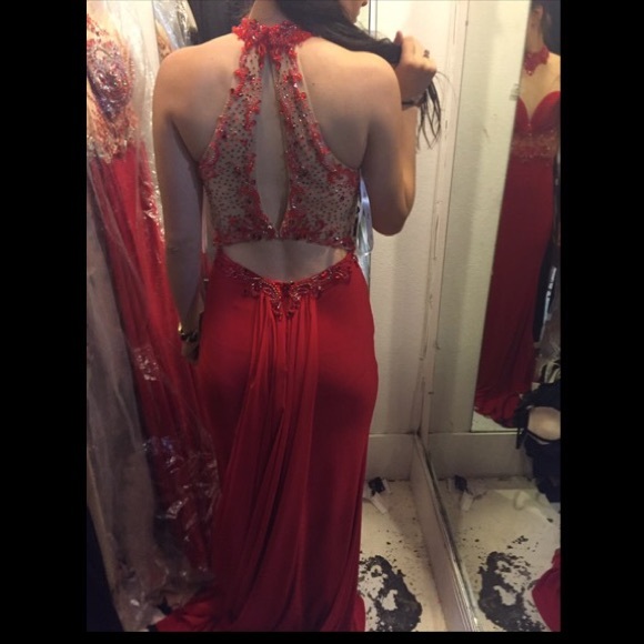 Red prom dress - Picture 2 of 2