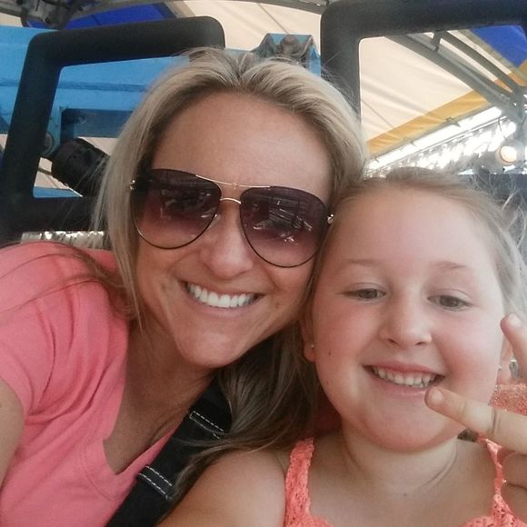 Meet your Posher, Kristin - Picture 2 of 7