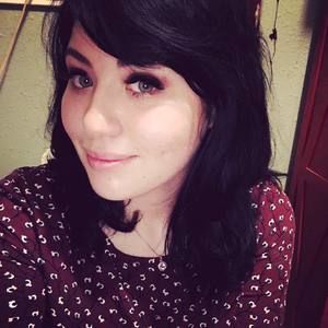 Meet your Posher, Alicia