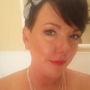 Meet your Posher, Angelia