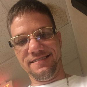 Meet your Posher, Derek