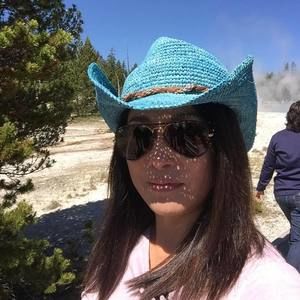 Meet your Posher, Jennifer