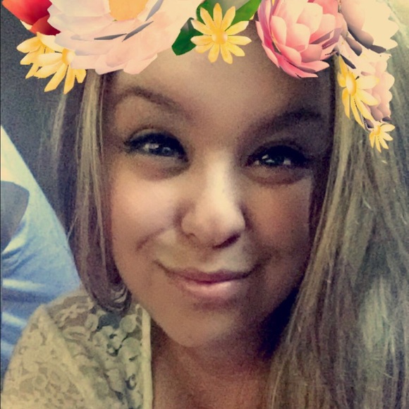 Meet your Posher, Brianna - Picture 1 of 1