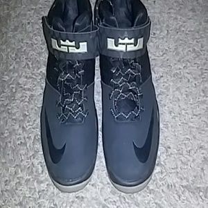 LeBron james basketball shoes/ worn once