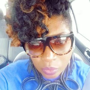 Meet your Posher, Alison