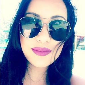 Meet your Posher, Araceli