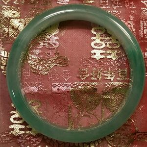 Green Jade Bangle - NEW