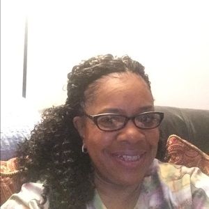 Meet your Posher, Yvette