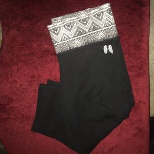 VS /pink Capri