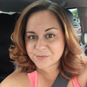 Meet your Posher, Alissa