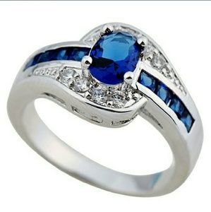 18k White Gold Filled Blue Sapphire Ring Size 8,9