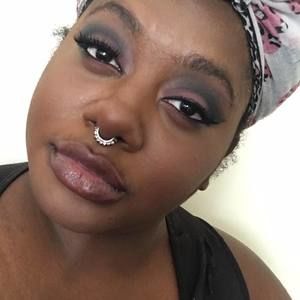 Meet your Posher, Rae