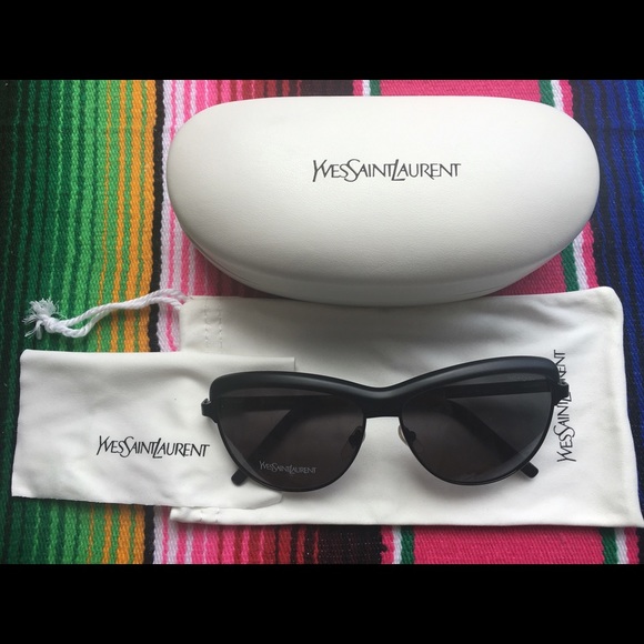 YSL sunglasses ✨reduced price✨