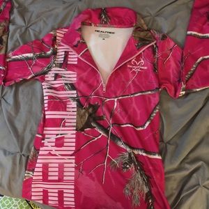 Real tree camo pink half zip shirt