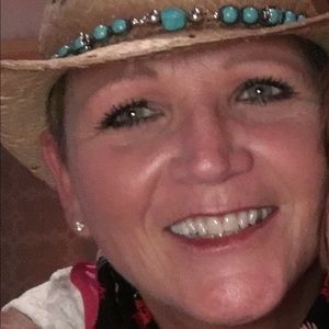 Meet your Posher, Brenda
