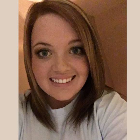 Meet your Posher, Kaylee - Picture 1 of 1