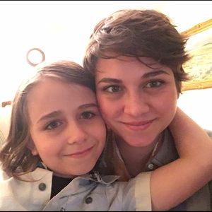 Meet your Posher, Elise