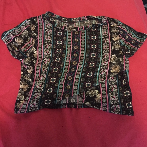 Love Culture fashion print crop top