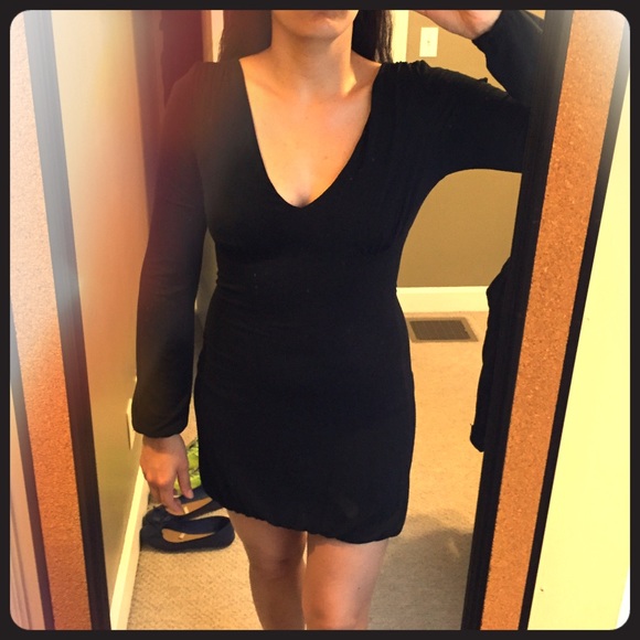 Black V neck Guess Jeans dress