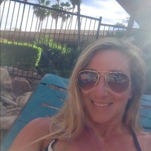 Meet your Posher, Amy