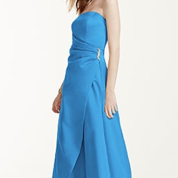 👑 Gorgeous Caribbean Sea Blue Gown 👑