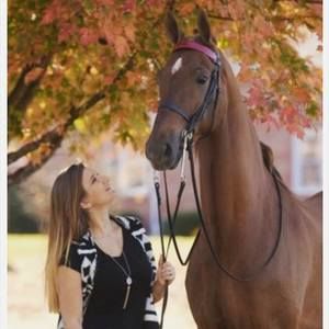 Meet your Posher, Kelly