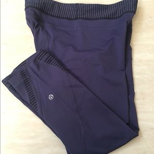 Lululemon run inspire mesh color cadet.  Capri 6