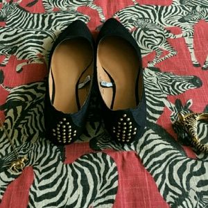 Gold studded pointed flats